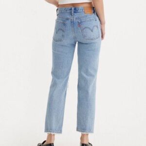 Levi's Wedgie Ankle Jeans Raw Hem